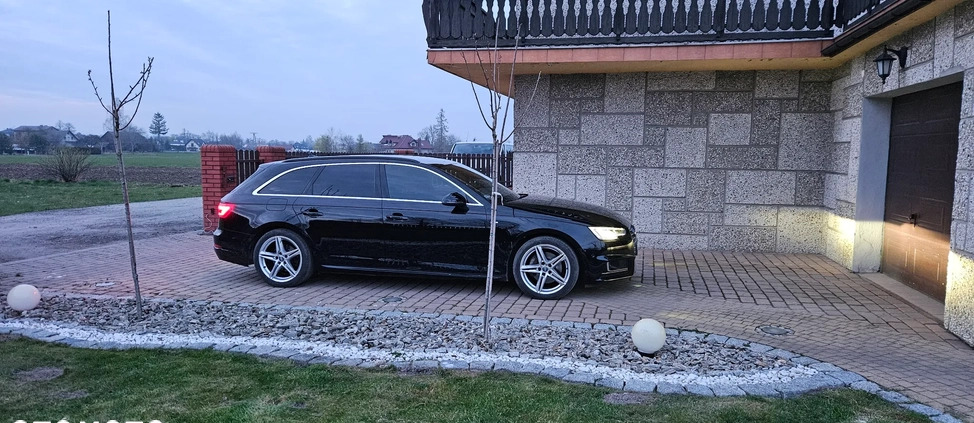 Audi A4 cena 90000 przebieg: 220000, rok produkcji 2016 z Izbica Kujawska małe 22